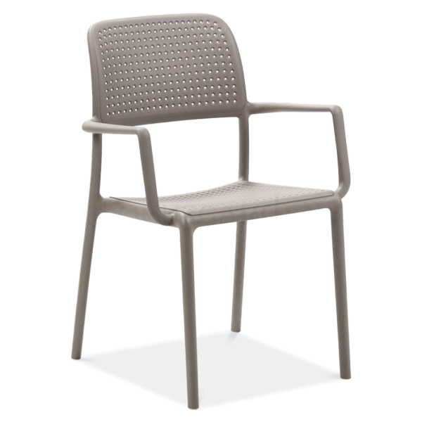 beżowe krzesło ogrodowe z oparciem i podłokietnikami 