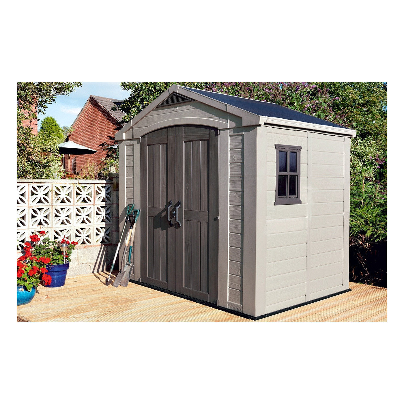 Domek narzędziowy FACTOR 8x6, 256,5x182cm, Keter, aranżacja w ogrodzie, stylowy