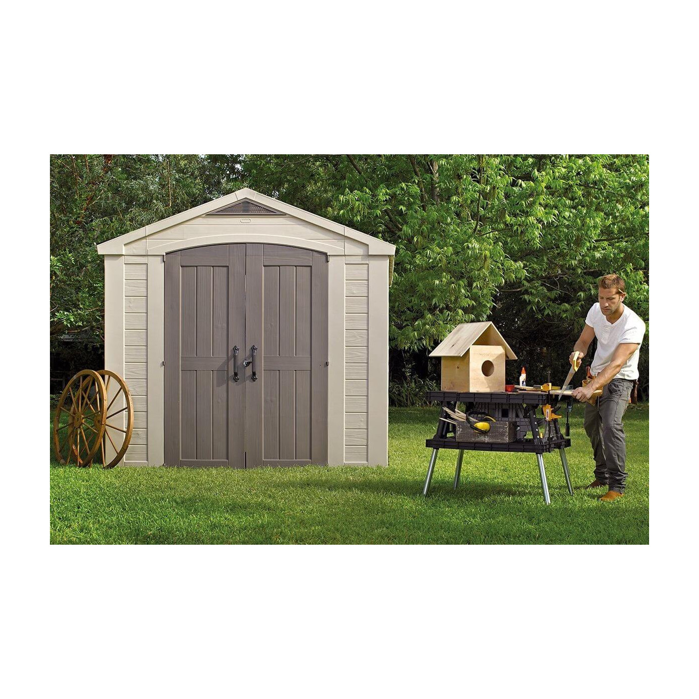 Domek ogrodowy na narzędzia Factor 8x8, 256,5x255cm, aranżacja w ogrodzie, stylowy domek ogrodowy