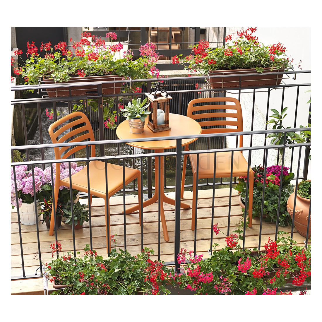 COSTA BISTROT WHITE CHAIR