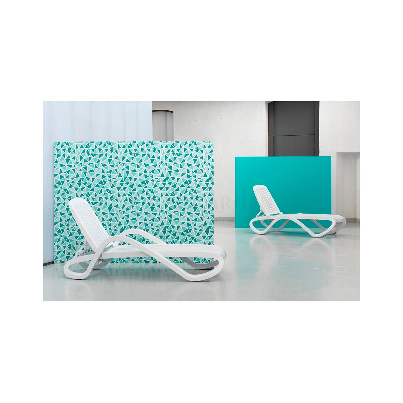 TROPICO TORTORA DECK CHAIR
