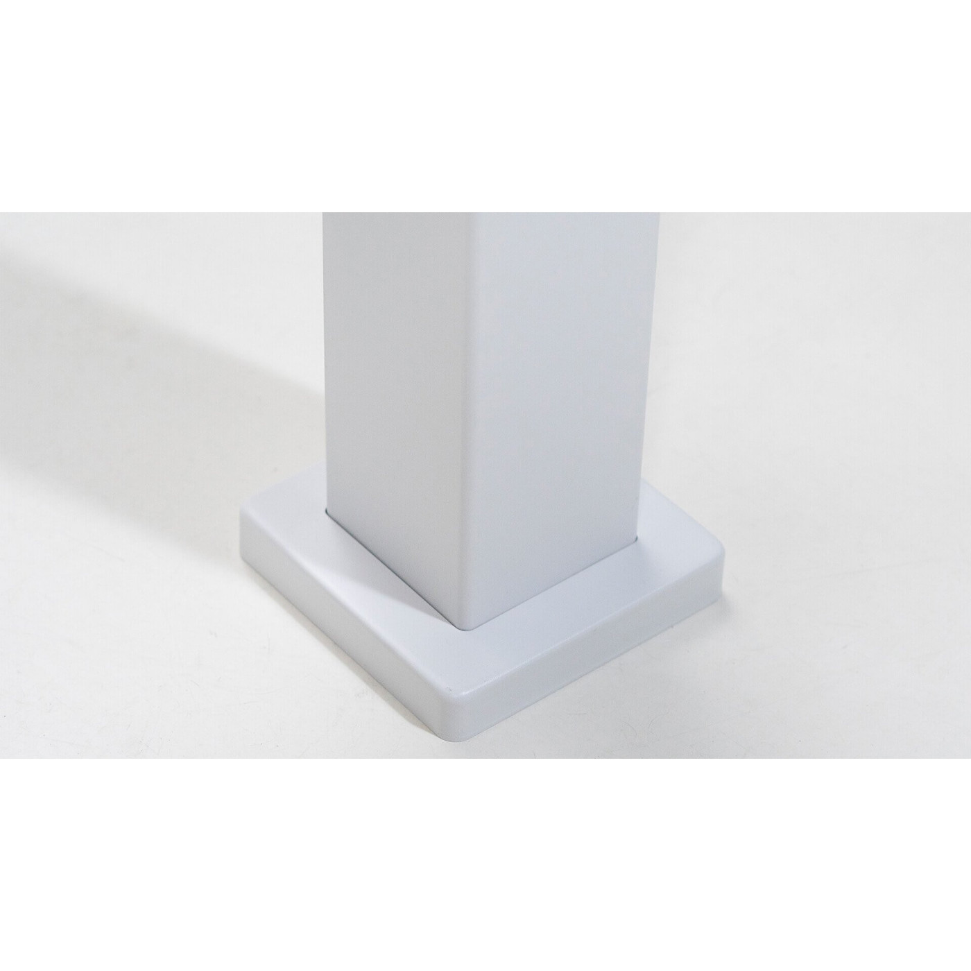 Detale noga pergoli ogrodowej 3x3 Premium White Gutroof