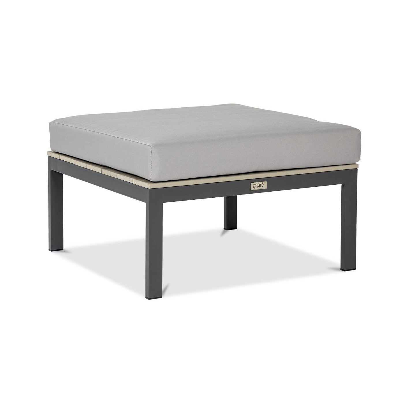 zbliżenie na drewniany blat stolika kawowego java