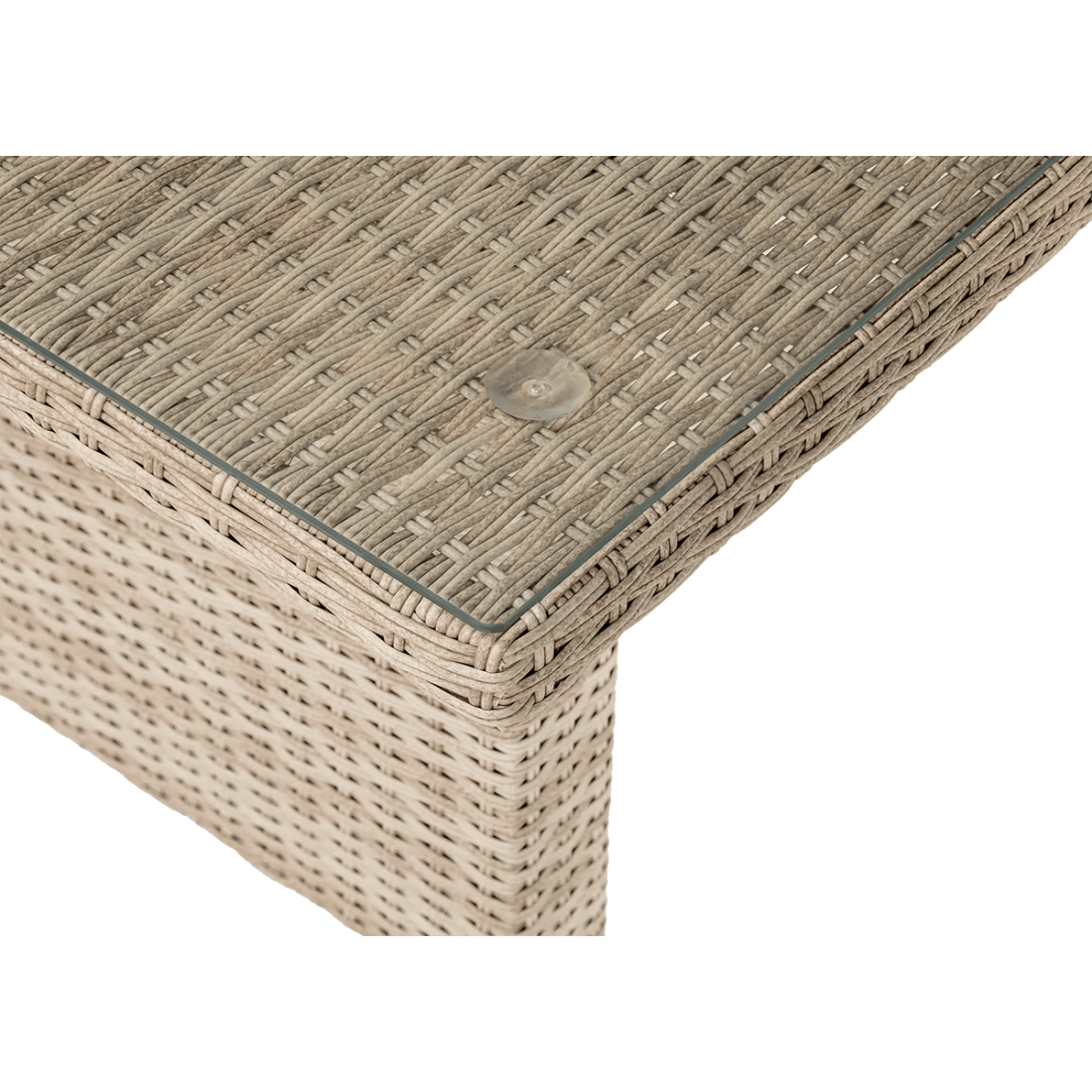 Zbliżenie na stół przykryty hartowanym szkłem zestawu technorattanowego MONIZ DINING PLUS Beige