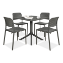 zestaw mebli ogrodowych, cztery krzesła oraz stół w kolorze czarnym