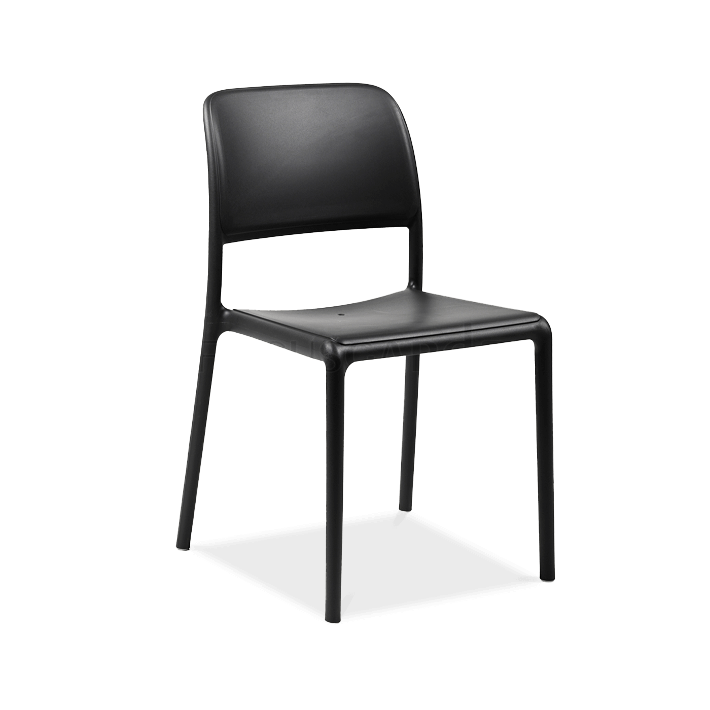 czarne krzesło do ogrodu z oparciem