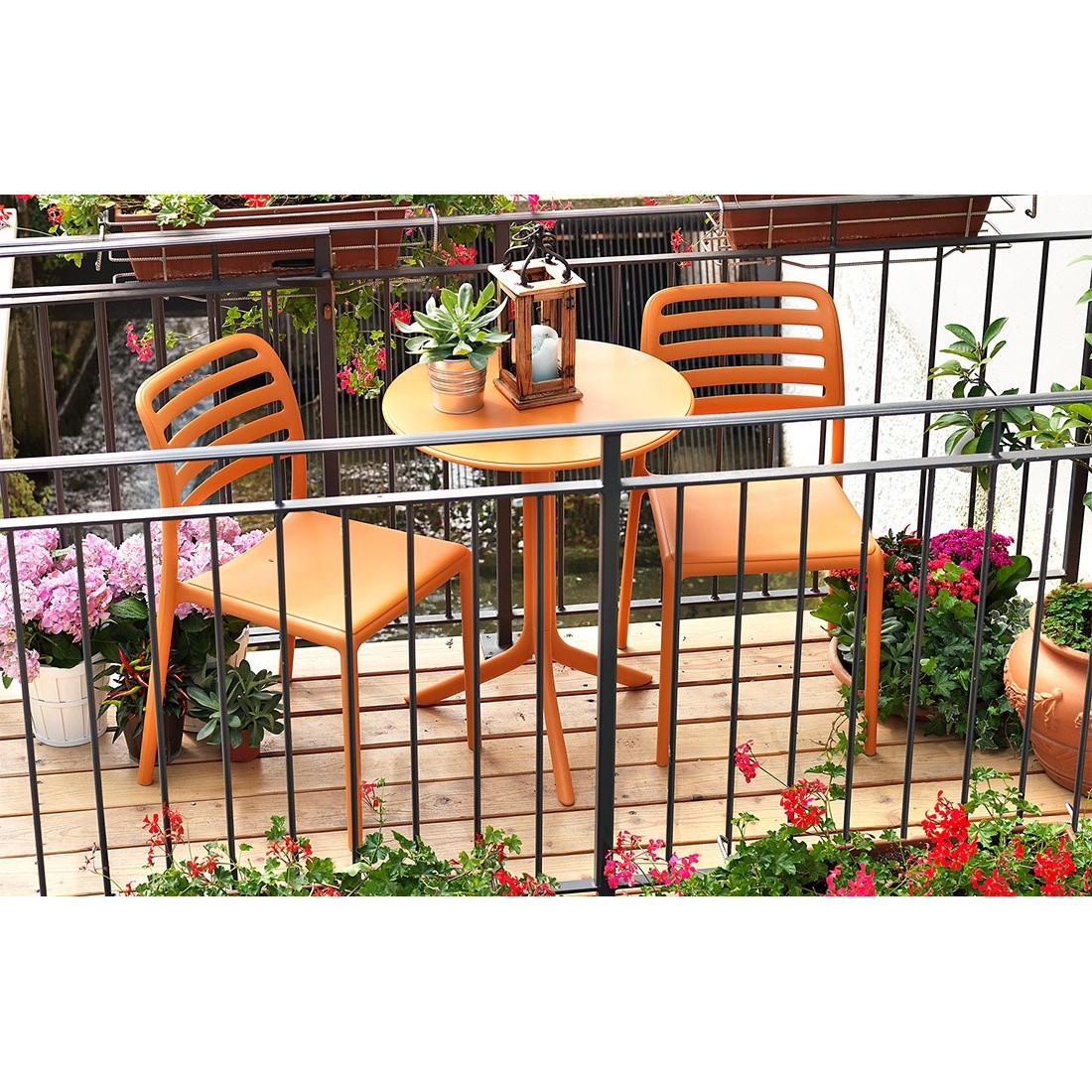 CELESTE SPRITZ TABLE