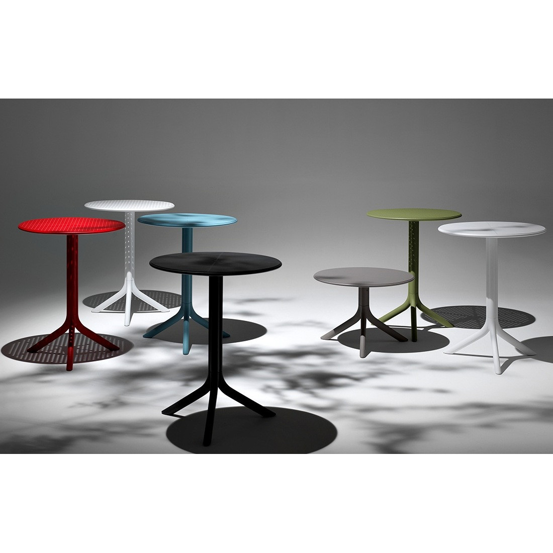 CELESTE SPRITZ TABLE
