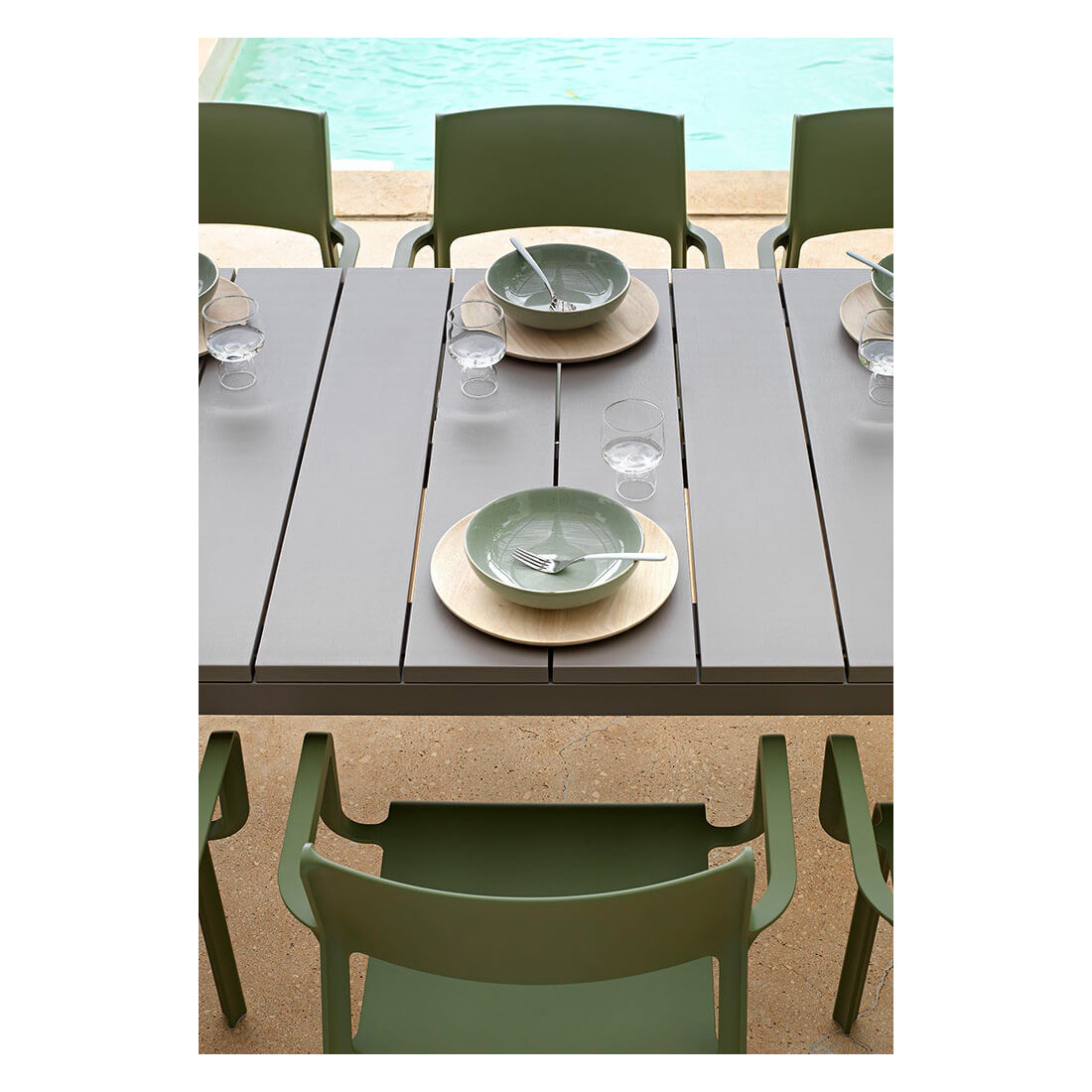 RIO 210-280 TABLE ANTHRACITE ANTHRACITE