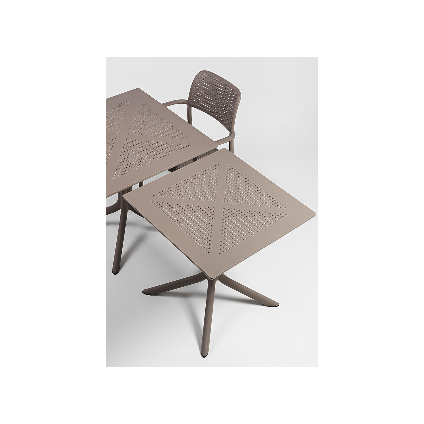 Stół Nardi Clipx 80 - Klasyczny Design i Wysoka Jakość