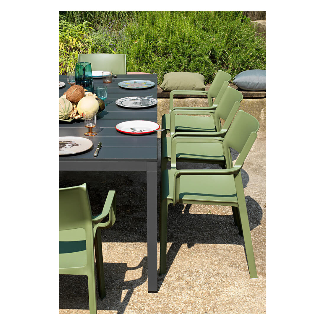 TRILL ANTHRACITE CHAIR