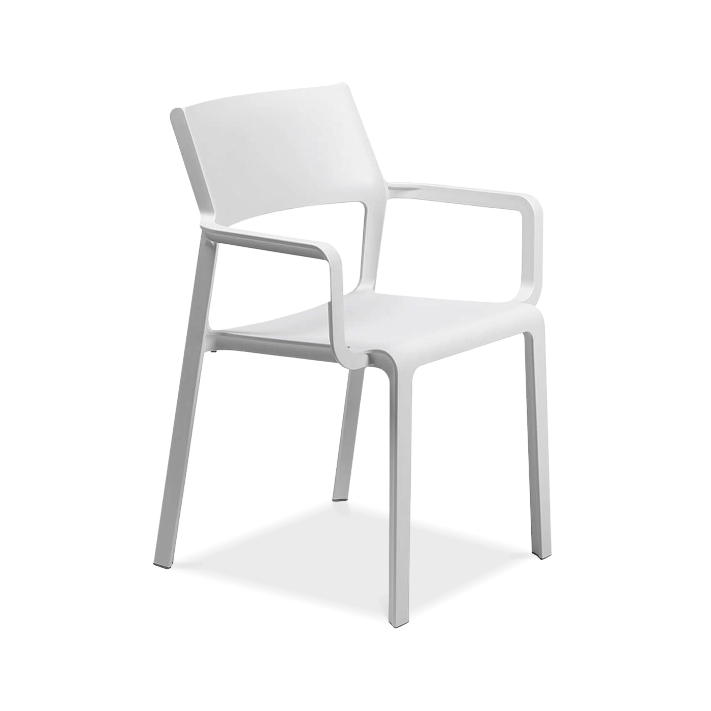 białe krzesło jadalniane z oparciem i podłokietnikami