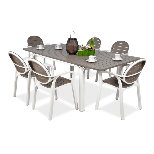 zestaw białych i brązowych mebli jadalnianych na taras 