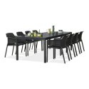 zestaw czarnych mebli jadalnianych do ogrodu