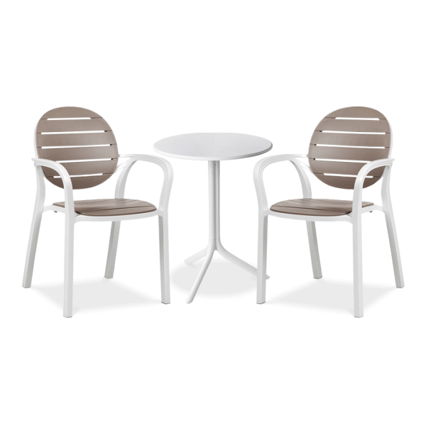 zestaw dwóch krzeseł i stolika na balkon w kolorze białym i brązowym