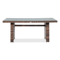 Zbliżenie na stół przykryty hartowanym szkłem zestawu technorattanowego MONIZ DINING PLUS Brown