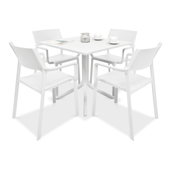 biały zestaw mebli ogrodowych do kawiarni lub na balkon z kwadratowym stołem i krzesłami