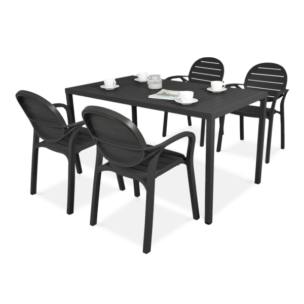 czarny komplet mebli ogrodowych z czterema krzesłami i prostokątnym stołem