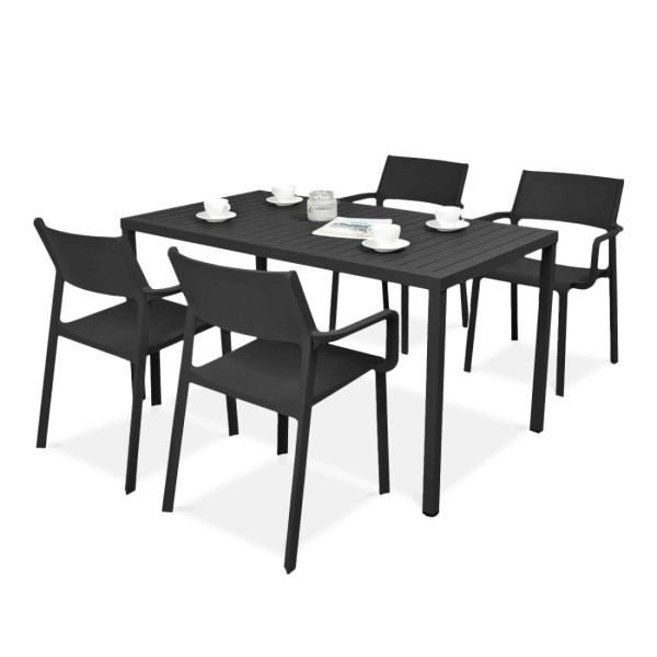 czarny zestaw stołu i krzeseł jadalnianych do restauracji