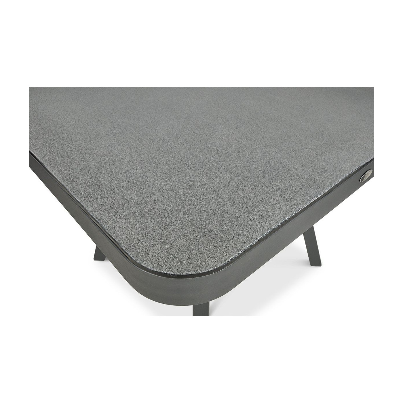 Zoom na detale stolika z narożnika salvador dining