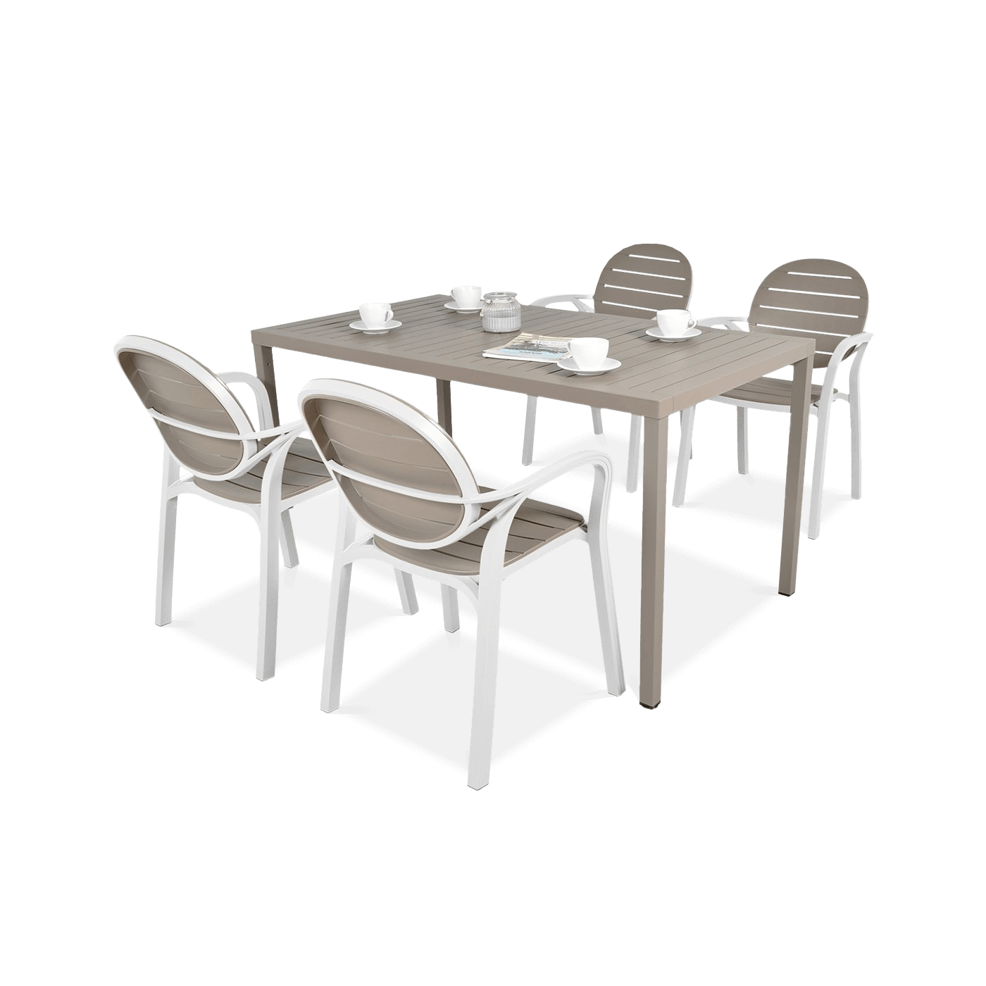 cztery krzesła i stół ogrodowy w kolorze brązowym i białym