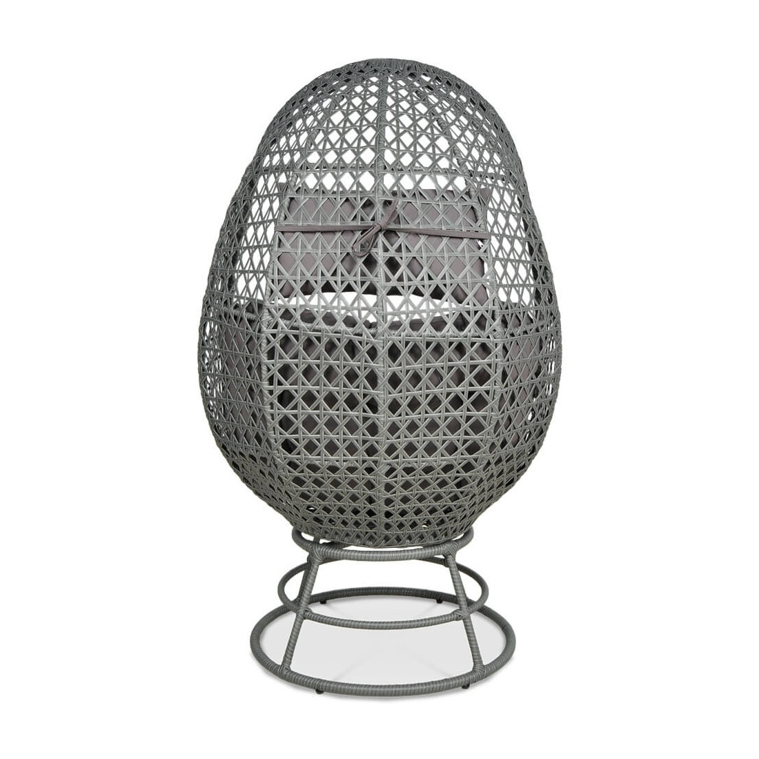 Tył fotela o kształcie kokonu wykonanego z technorattanu