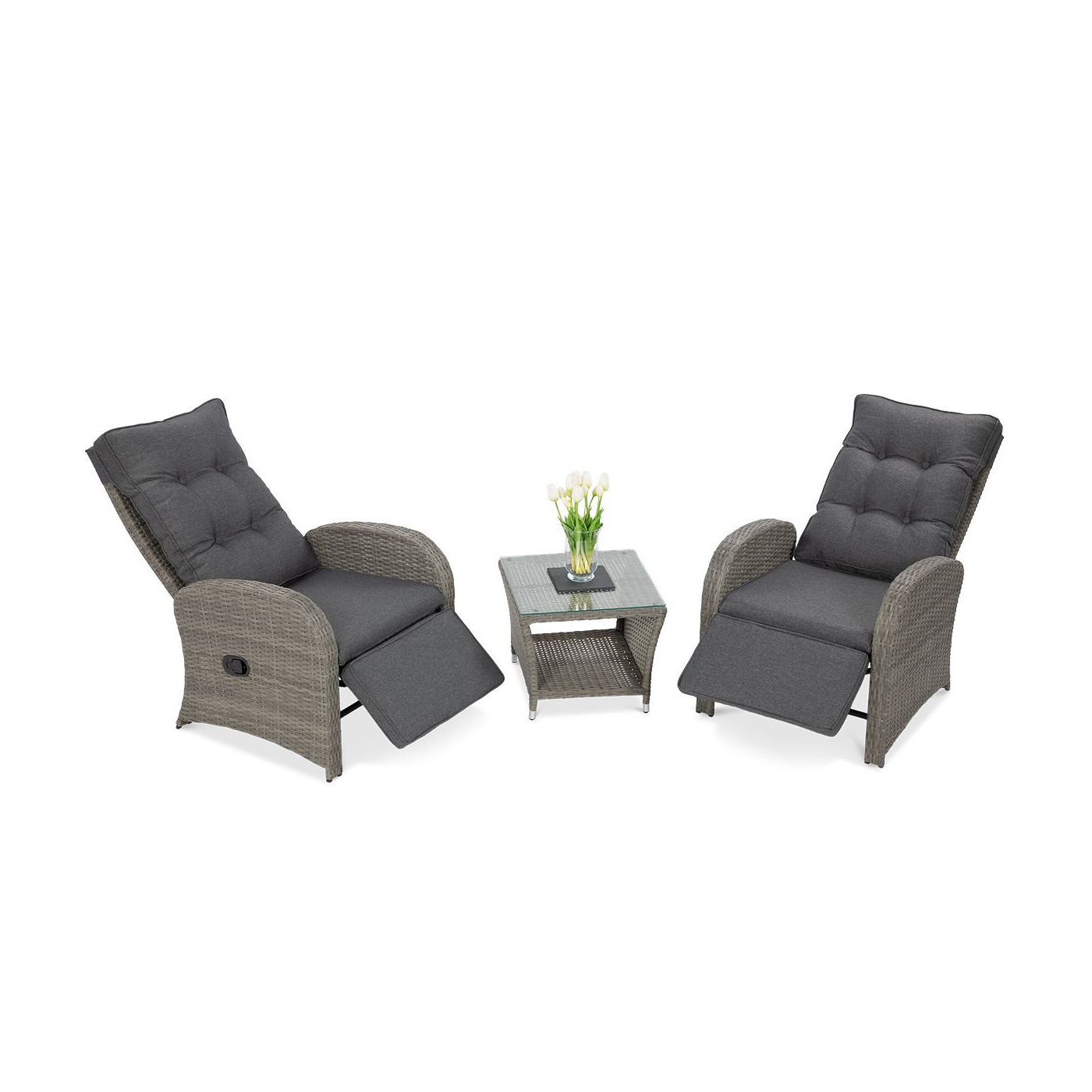 Widok z góry na rozłożone podnóżki w fotelach alicante