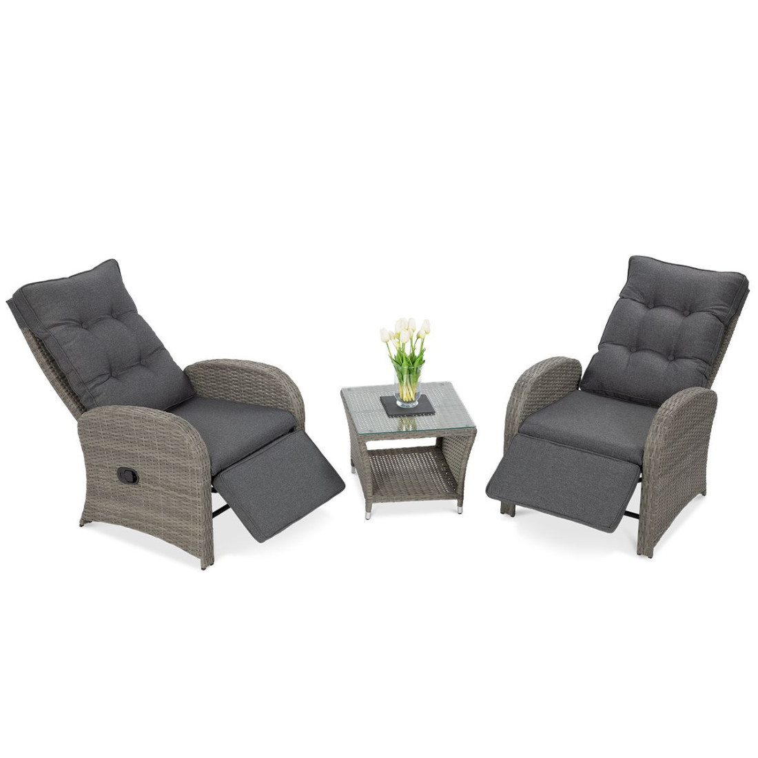 Widok z góry na rozłożone podnóżki w fotelach alicante