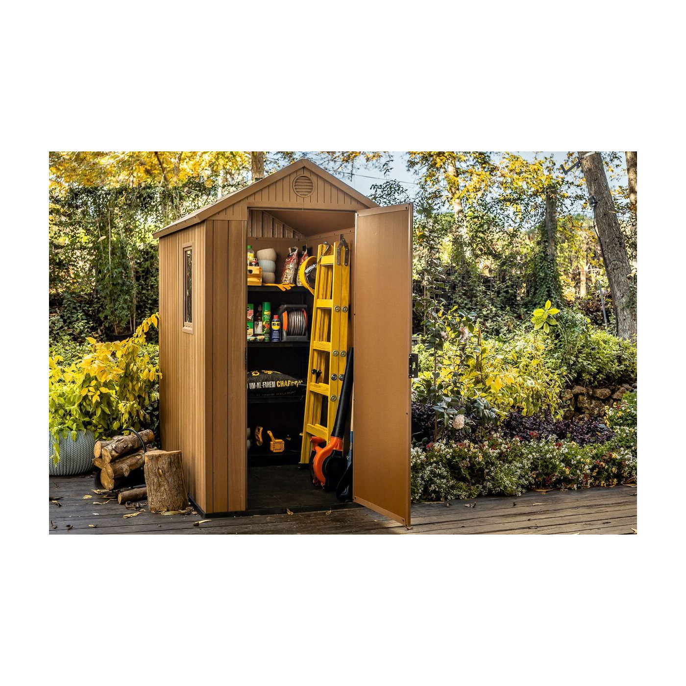Domek ogrodowy na narzędzia Darwin 4x6 Brązowy KETER, widok na przestronne wnętrze