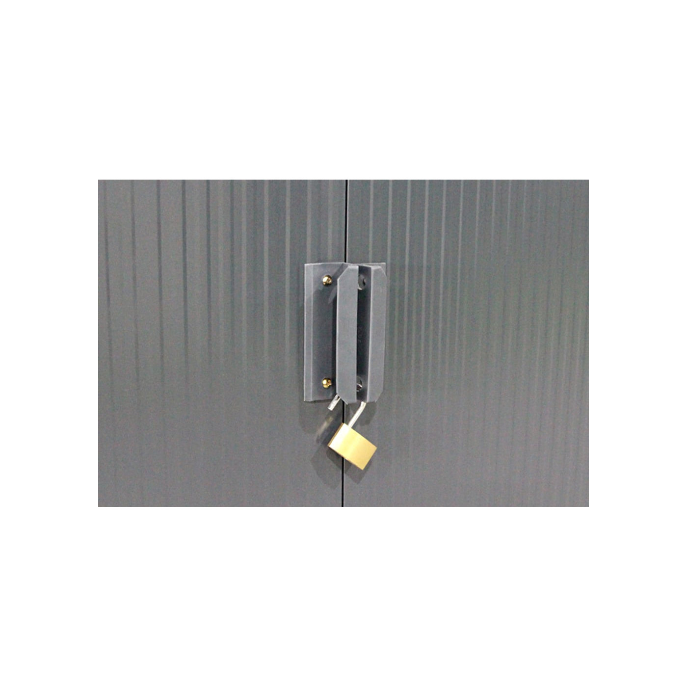 Zamek z kłódką na podwójnych drzwiach domku narzędziowego MONTREAL 277x323cm