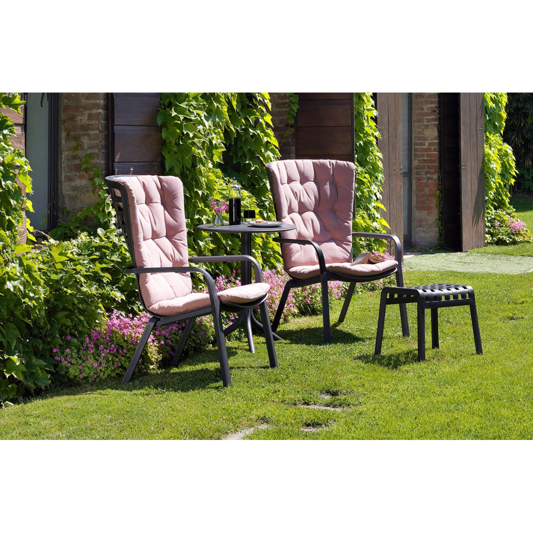 FOLIO ROCKING CHAIR + SKIDS TABACCO