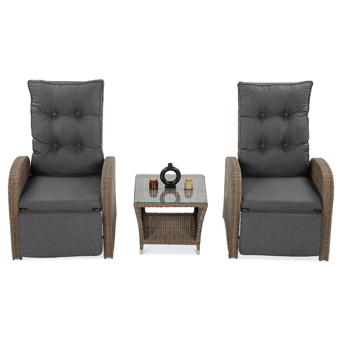 Przód brązowych mebli ogrodowych