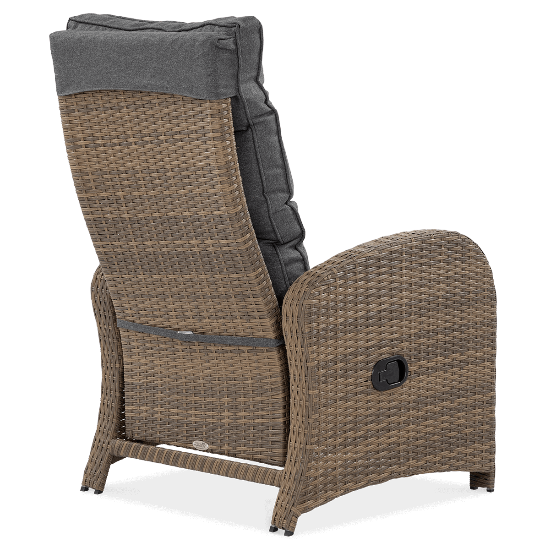 Tył fotela zrobionego z technorattanu