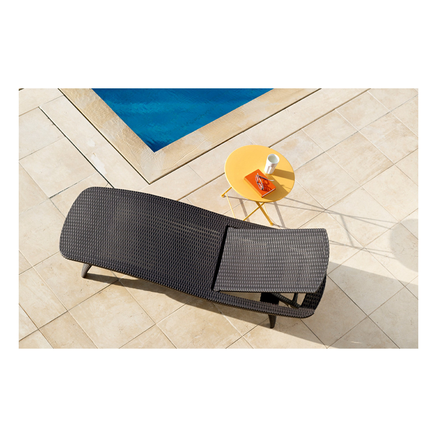 PACIFIC 2x DECK CHAIR + TABLE BROWN