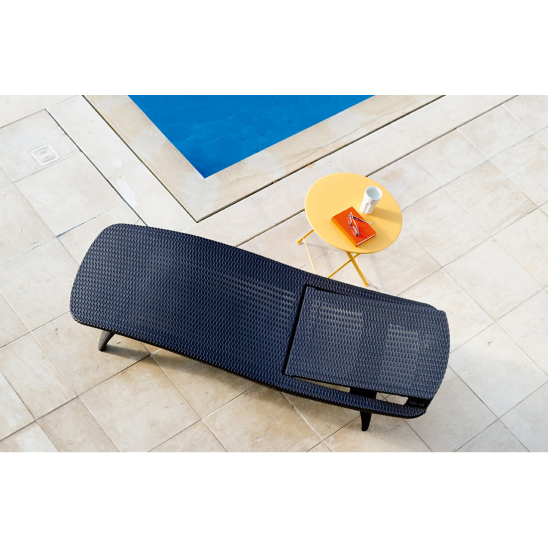 PACIFIC 2x DECK CHAIR + TABLE GRAPHITE