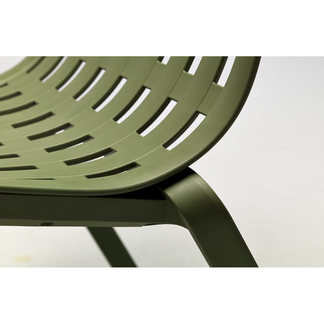 FOLIO TORTORA ARMCHAIR