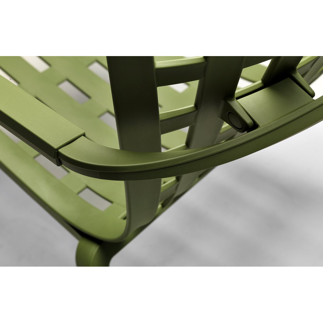 FOLIO TORTORA ARMCHAIR