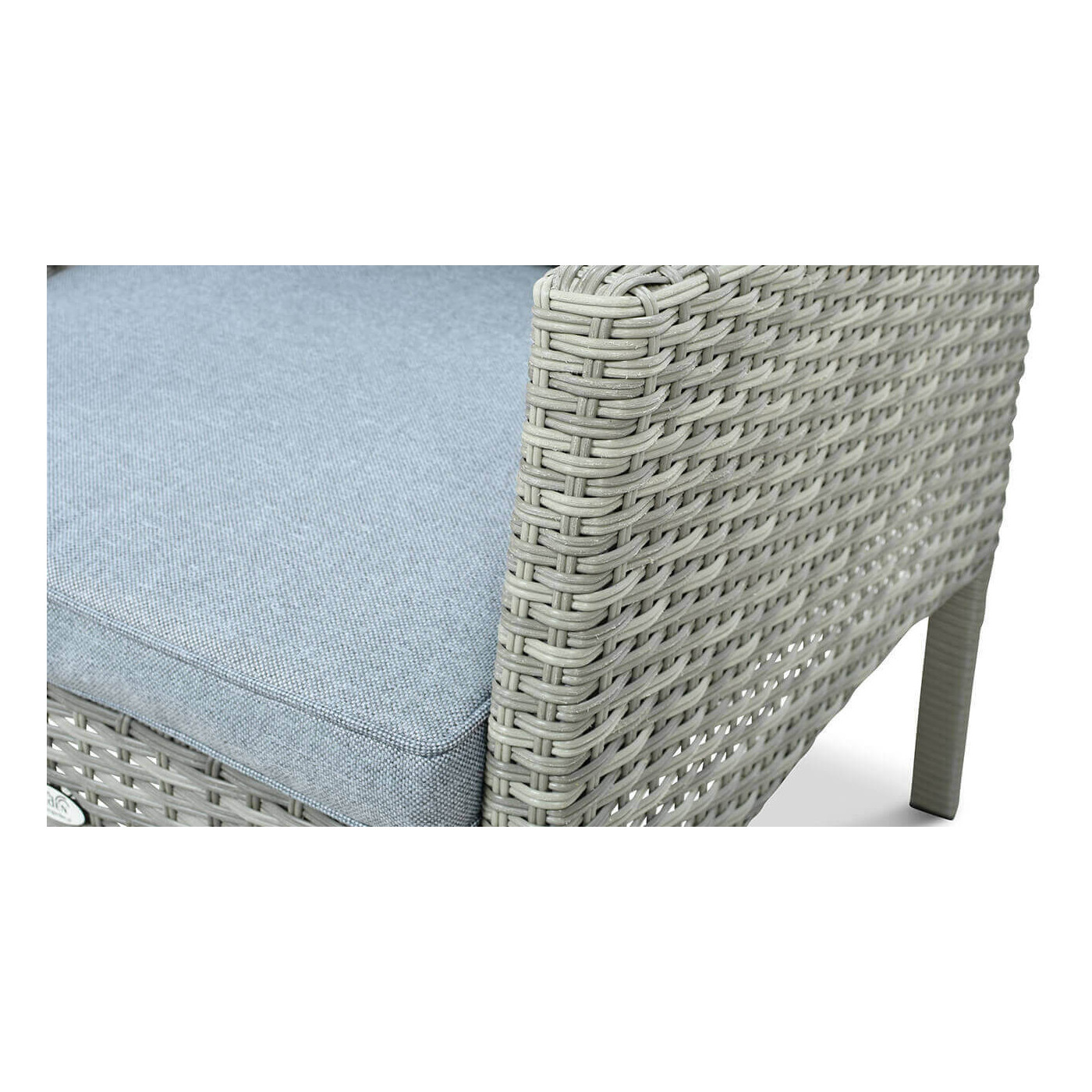 Zbliżenie na materiał wykonania mebli ogrodowych Cortina Family