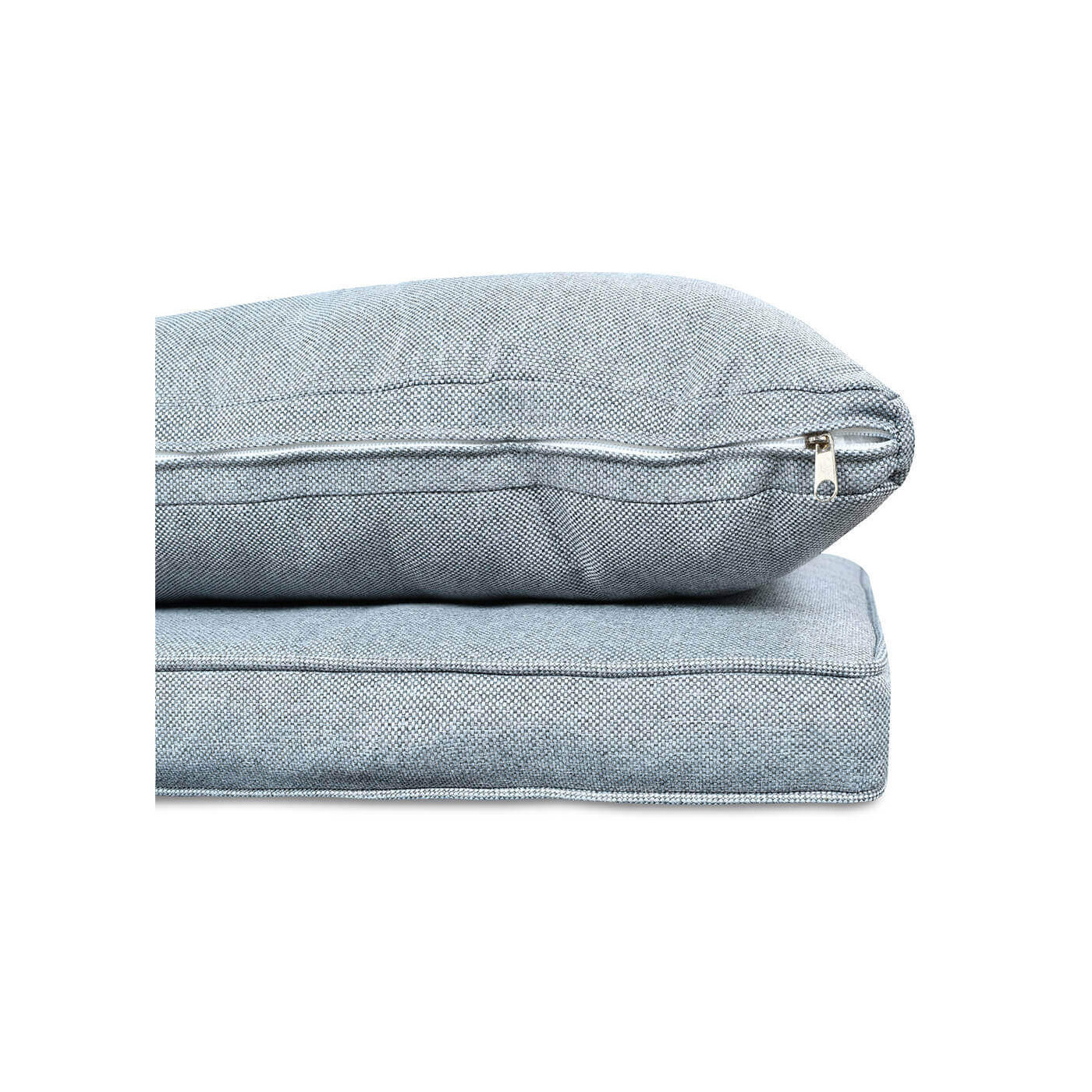 Widok na szare poduszki z zestawu mebli CORTINA FAMILY Dolphin Grey