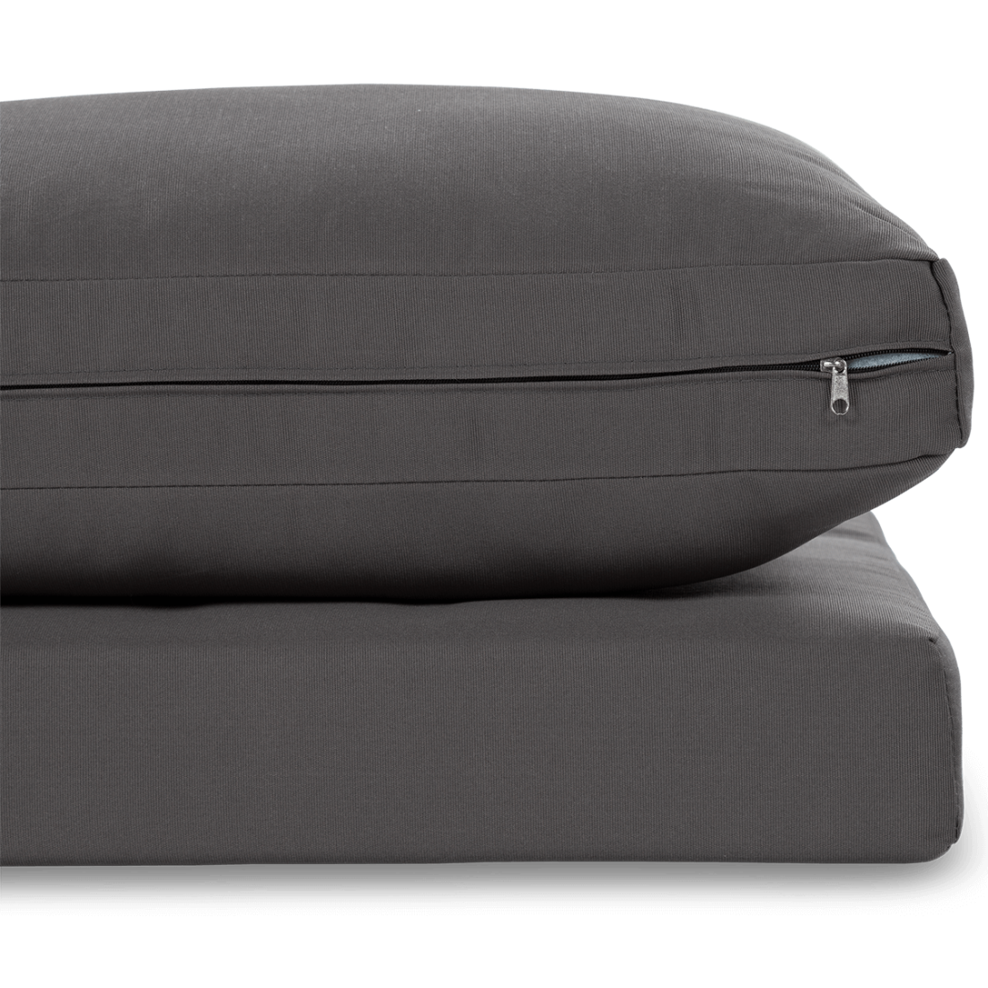 Zbliżenie na materiał wykonania poduszek ciemno-szarego narożnika