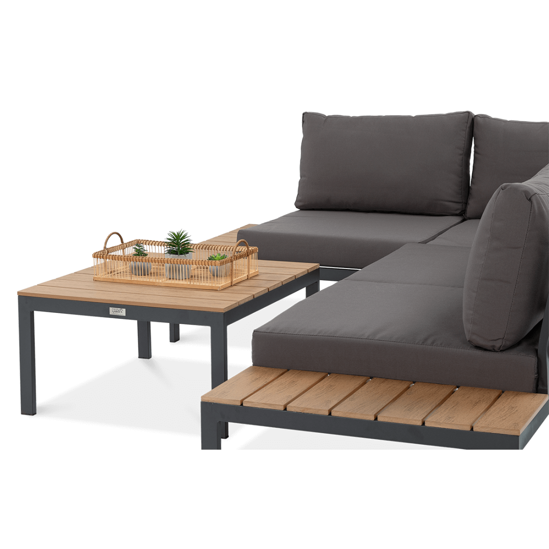 Widok z boku na narożnik i stolik do ogrodu