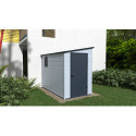 Wizualizacja jasno-szarego domku narzędziowego BOSTON 143x248cm - Hardmaister w ogrodzie