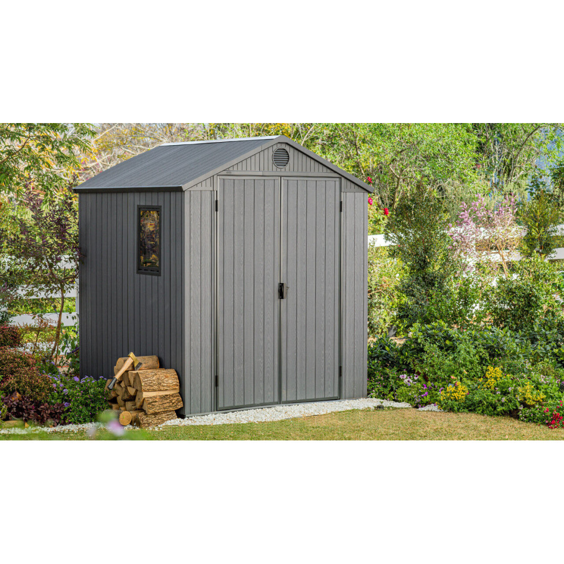 Aranżacja domku ogrodowego DARWIN 6x6 Graphite wykonanego z tworzywa sztucznego
