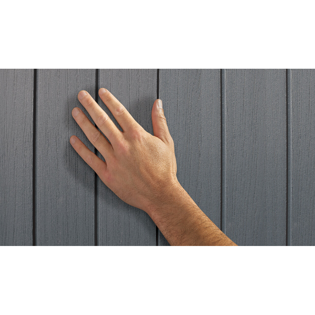 Struktura narzędziowni przypominająca drewno