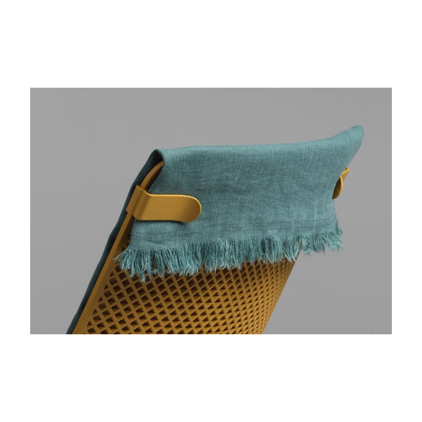 NET LOUNGE SENAPE ARMCHAIR