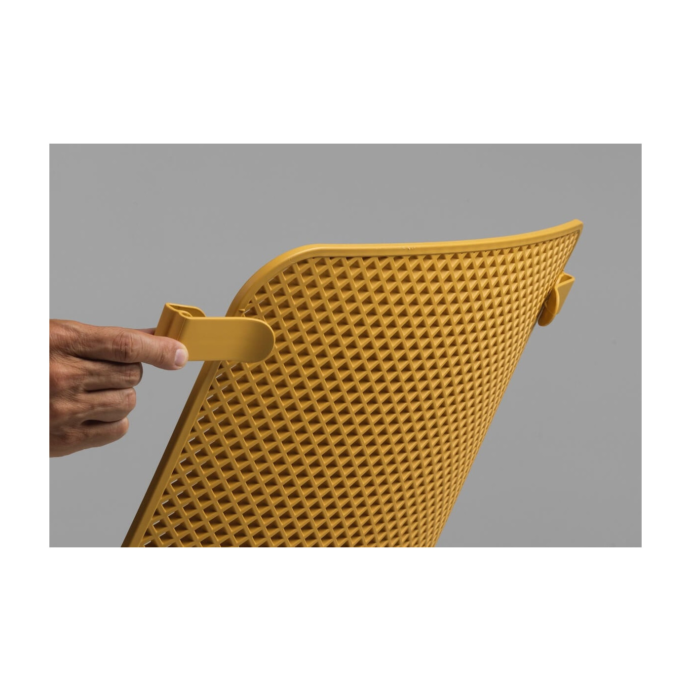 NET LOUNGE SENAPE ARMCHAIR