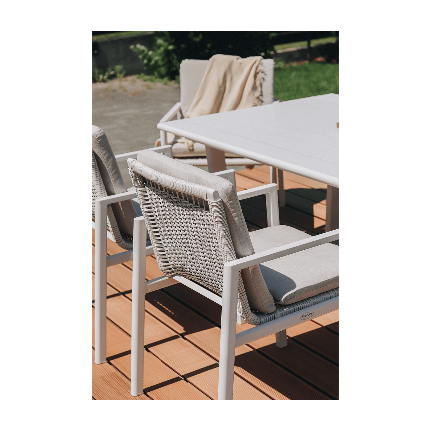 Zestaw jadalniany dla 6 osób - Lotus Dining 61 White Furrore