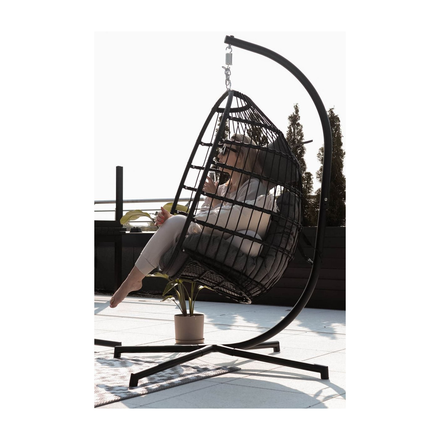 HARMONY BLACK HANGING CHAIR