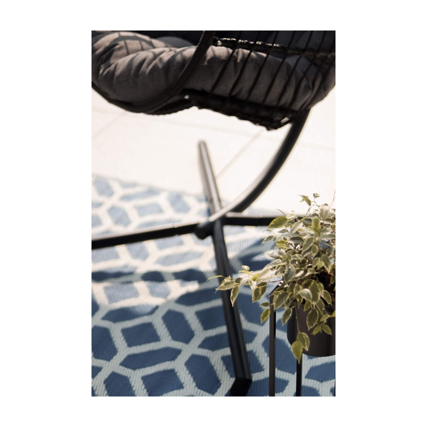 HARMONY BLACK HANGING CHAIR