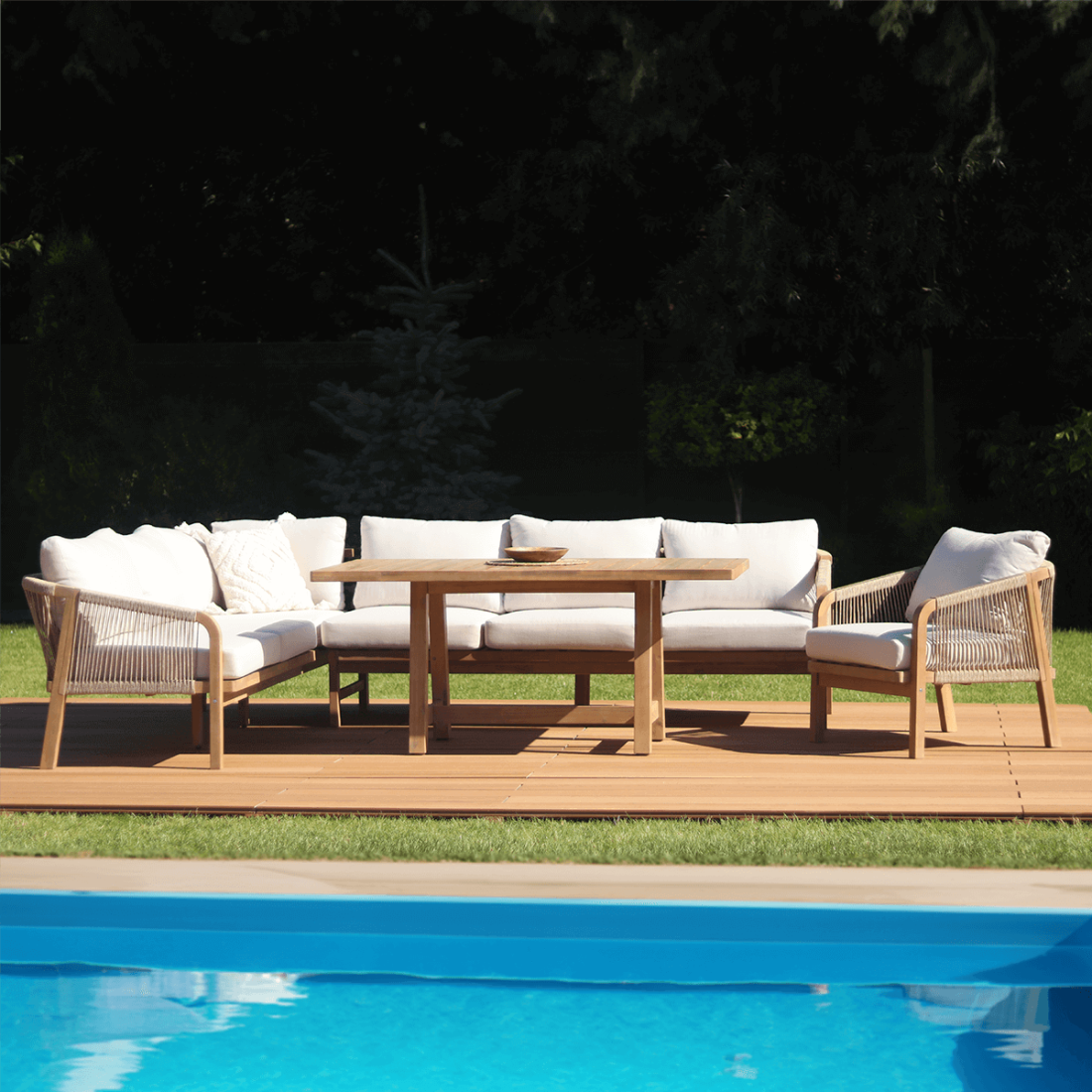 Naroznik ogrodowy z drewna akacjowego MARIGOLD DINING